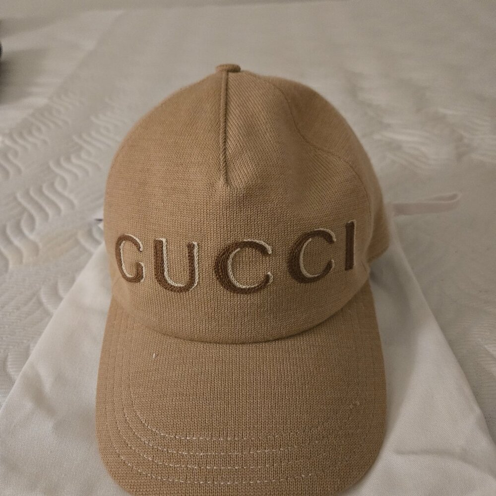 GUCCI NWT embroidered wool sports cap. *Re-Listed SmartSell blocked Accept*
